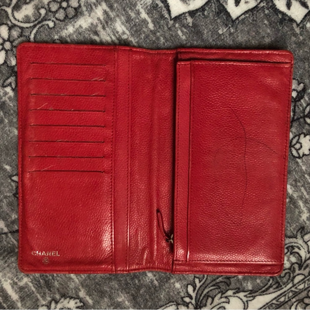 AUTHENTIC CHANEL Quilted Red Caviar Leather Interlocking CC Classic Long Wallet - Picture 12 of 16